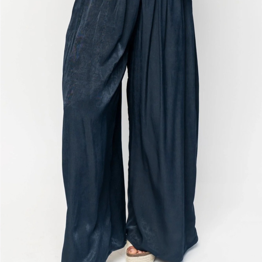 Nation LTD Wide Leg Pants in Navyβ Blue